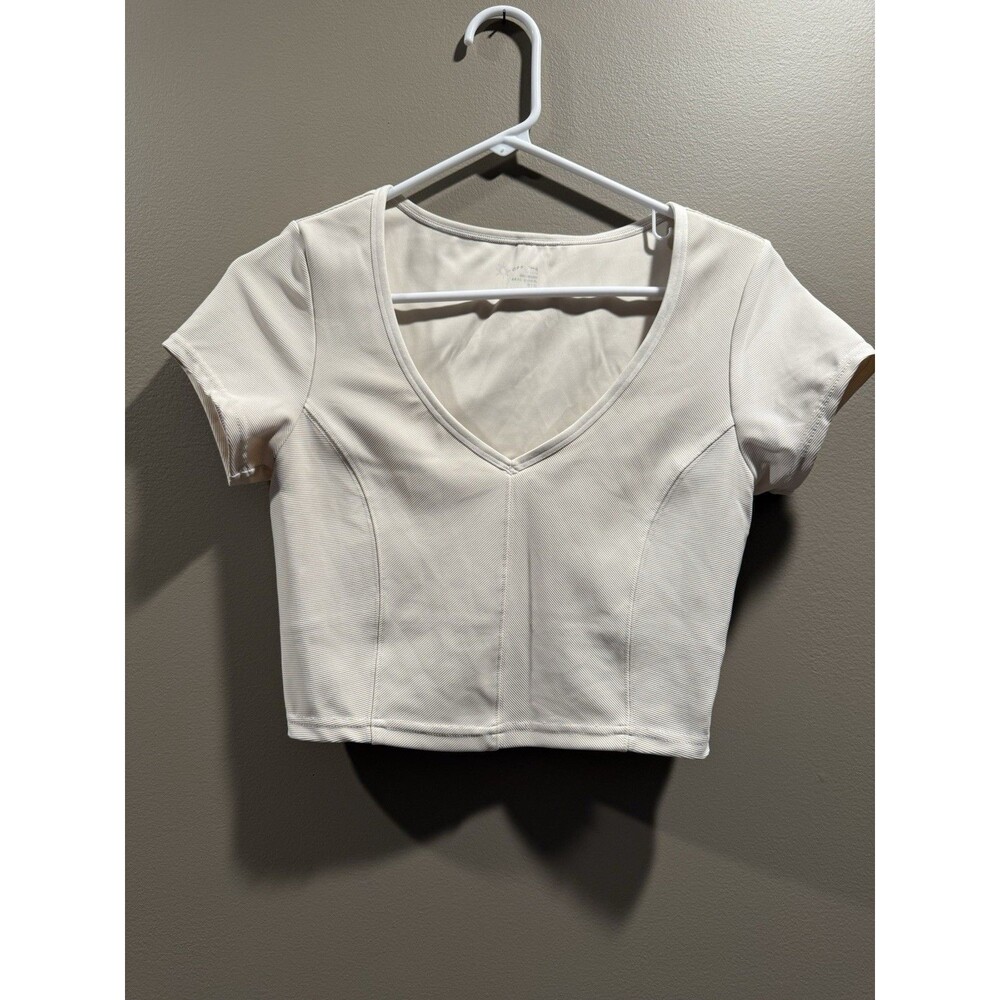 Offline By Aerie Cropped Textured Cream Color Workout Top Size M